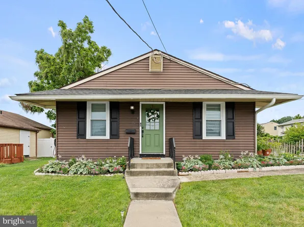 819 Velde Ave, Pennsauken, NJ 08110