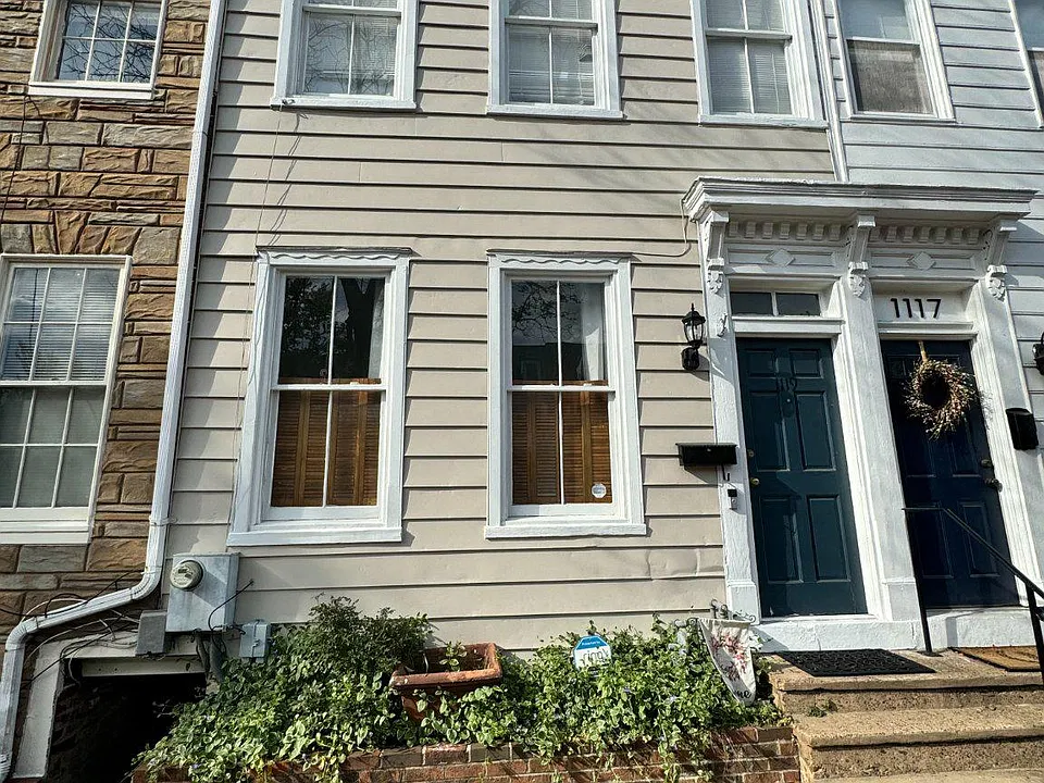 1119 Duke St