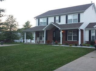 1424 Shale Ct, Saint Charles, MO