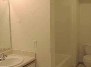 2861 Coral Ct UNIT 20001, Coralville, IA 52241