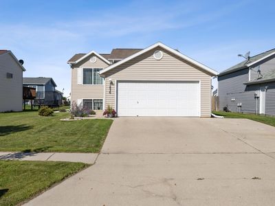 1836 12th St E, West Fargo, ND, 58078