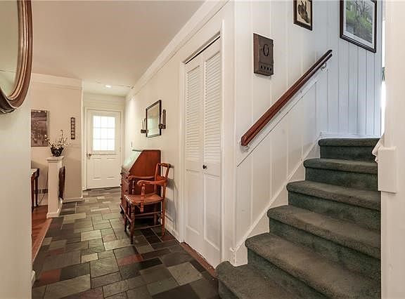 4th image of 2762 Walker Dr