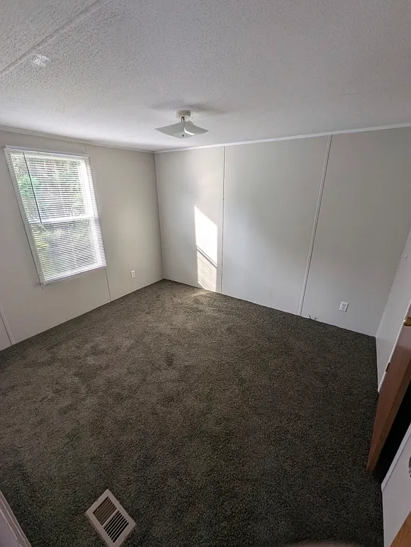 2 bed, $850 — Photo 1