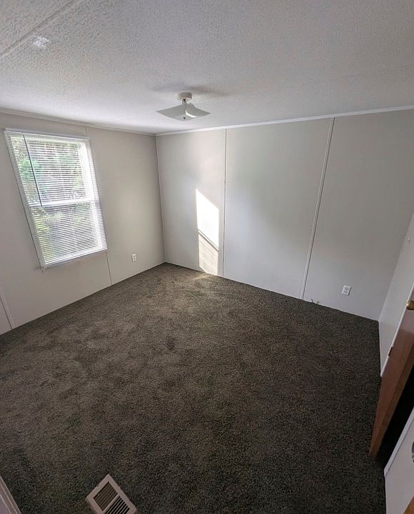 1st image of 214 Turner St