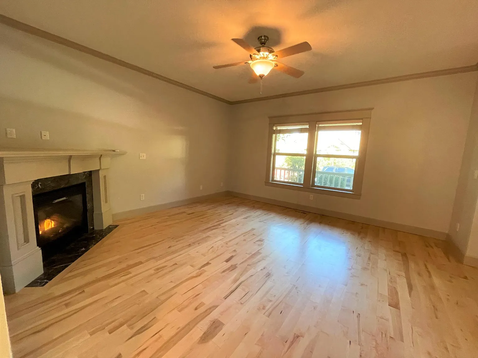 4 bed, 2.5 bath, 1800 sqft, $3,485 — Photo 2