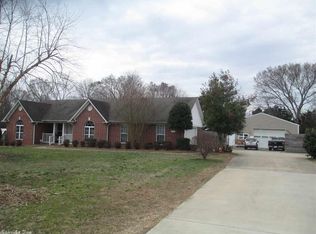 104 Centerview Cir, Searcy, AR 72143