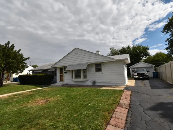 8803 S Corcoran Rd, Hometown, IL 60456