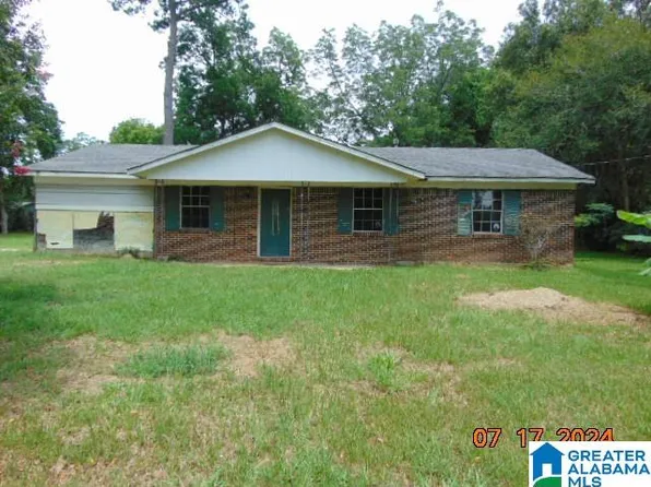 37 Maplewood Dr, Montgomery, AL 36110