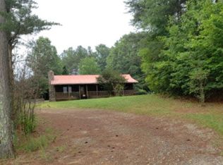 351 Loblolly Ln, Ararat, NC 27007
