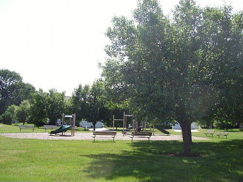 4th image of 67 Ashberry Ln