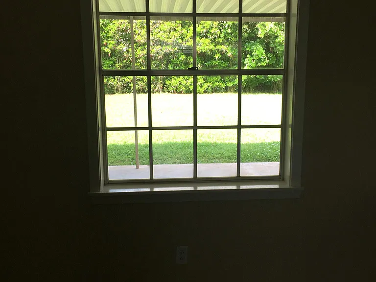 527 Highpoint Dr — Photo 23