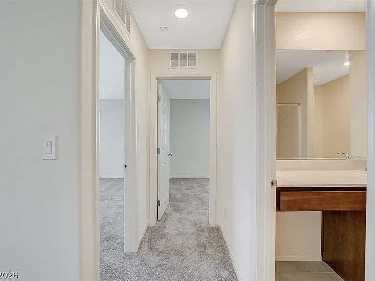 2615 Esposende St — Photo 33