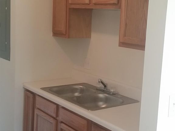 2nd image of 2139 Aberdeen Ave APT B3