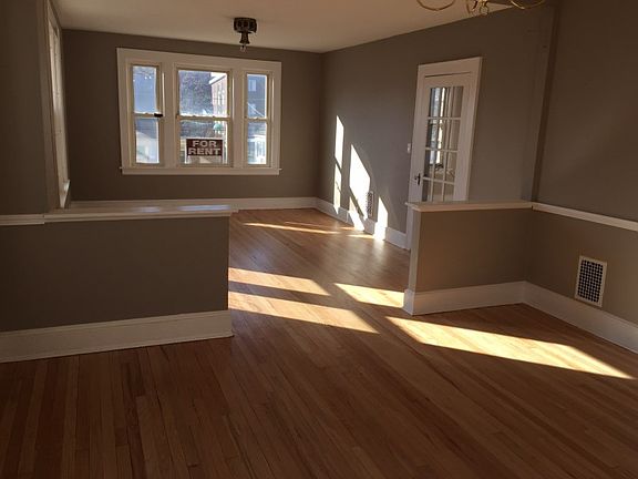 Open dining/ living room are