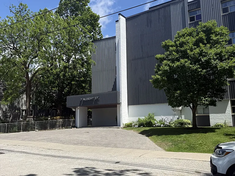7 Albert St #116 — Photo 2