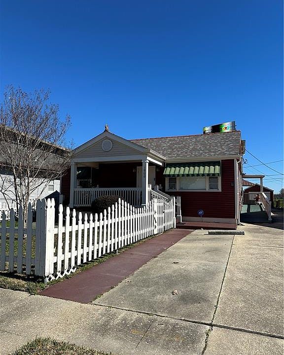 1st image of 1900 Bodenger Blvd