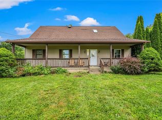 5050 Middle Rd, Conneaut, OH 44030