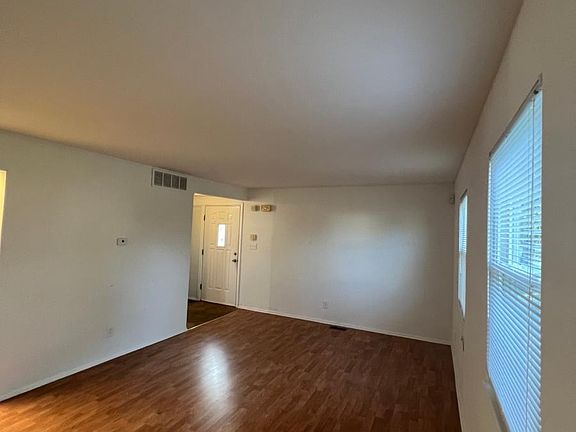 3rd image of 3069 Rotunda Ct S #D8337fd24