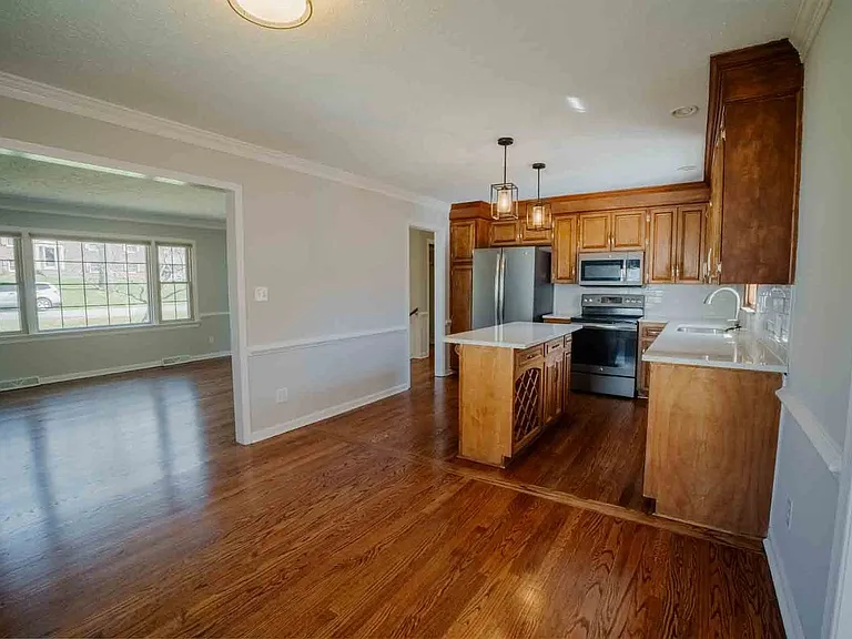 123 Temple Cir — Photo 4