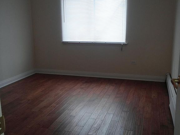 4th image of 920 Jonathon Ct Floor 1
