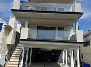 72 Ohio Ave #1, Long Beach, NY 11561