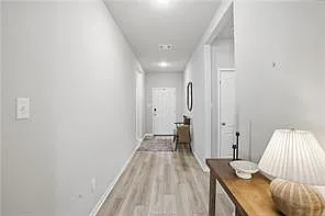 4 bed, 1850 sqft, $2,550 — Photo 2