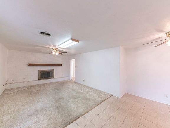 5th image of 3306 Maxwell Dr