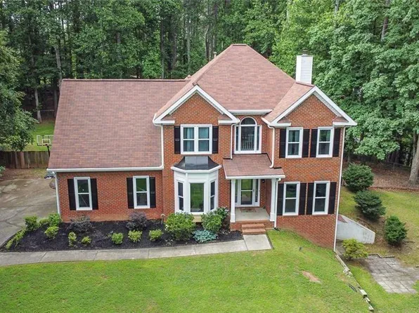 2482 Windchase Ct, Buford, GA 30518