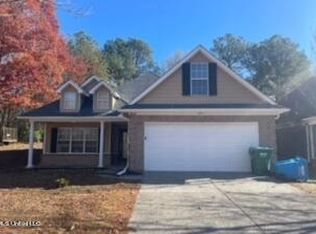 2044 Plumas Dr, Nesbit, MS 38651