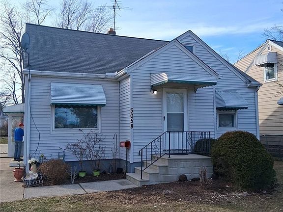 2nd image of 3058 Dayton Ave