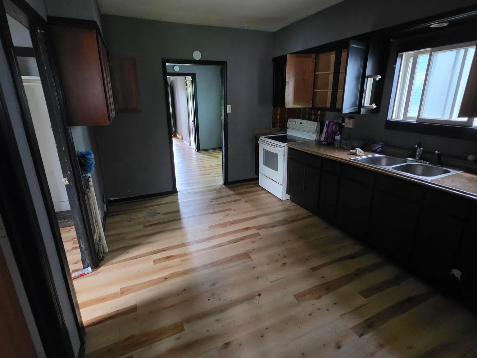 3 bed, 1250 sqft, $1,200 — Photo 4