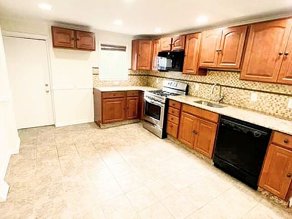 Large Eat in Kitchen 