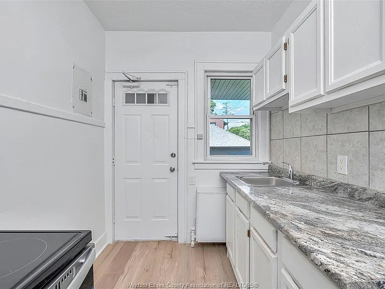 1094 Lincoln Rd — Photo 26