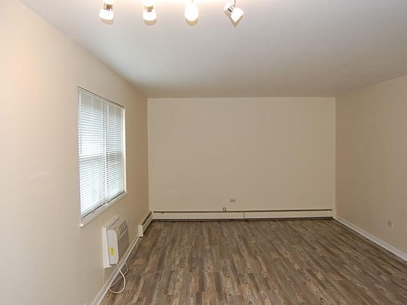 5th image of 7232 Randolph St APT 304