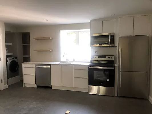 1st image of 289 Sackett St #2