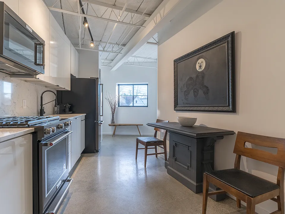 21 Green St #3A