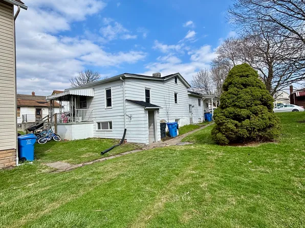 700 Orchard St APT 3, Carnegie, PA 15106