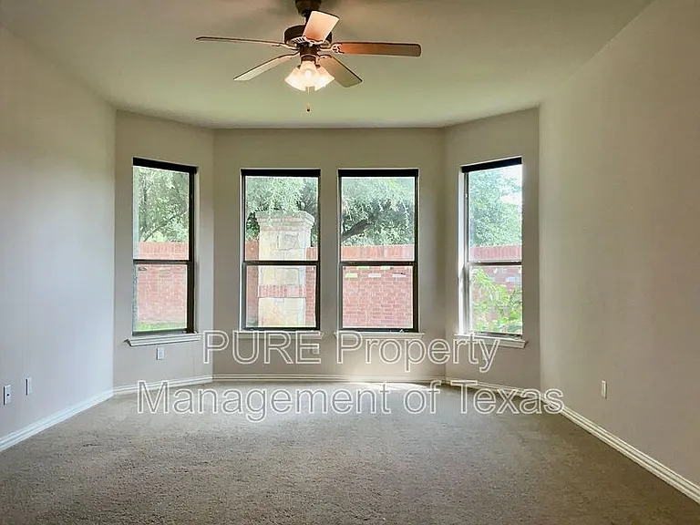 1932 Kempwood Loop — Photo 13