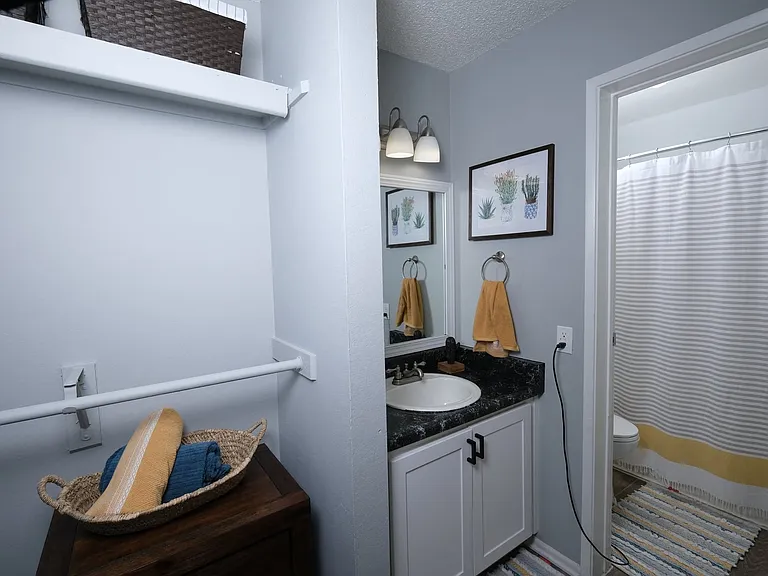 Fusion Fort Worth - Classic Bathroom