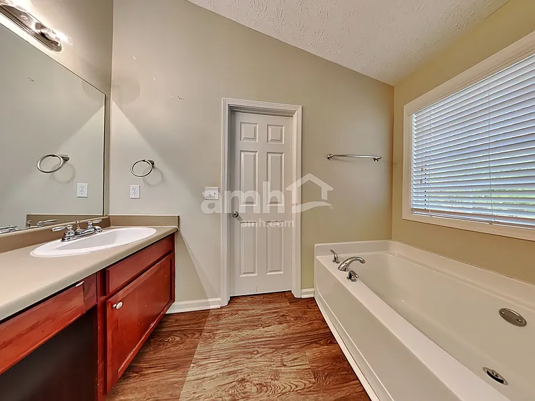 2166 Blueberry Ln — Photo 15