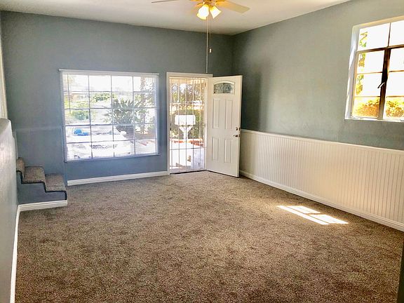 4th image of 858 Raven St #1