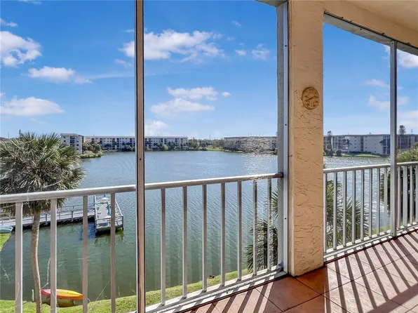 3424 Lake Bayshore Dr #405, Bradenton, FL 34205