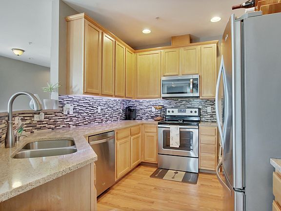 3rd image of 6830 20th St E Unit 6