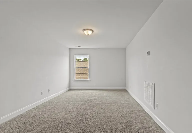 292 Abercorn Dr — Photo 34