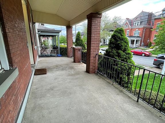 2nd image of 403 S Atlantic Ave #3