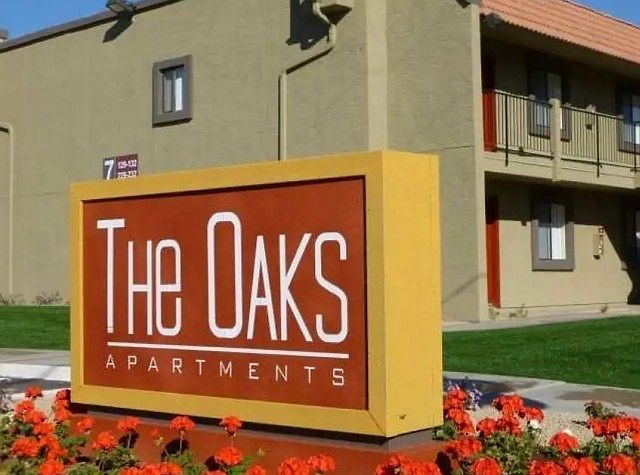The Oaks Apartments