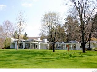 317 Cantitoe St, Bedford Hills, NY 10507