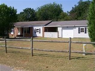 3280 Sarah Glen Dr, Dalzell, SC 29040