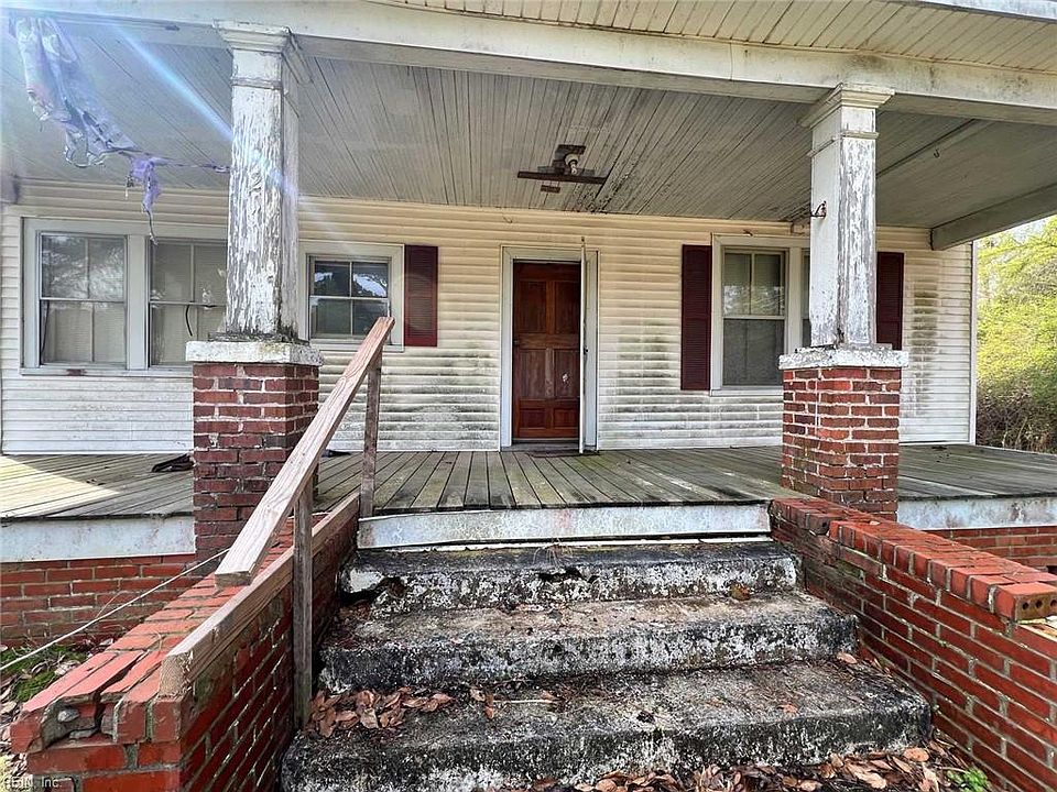 1st image of 921 Freeman Mill Rd