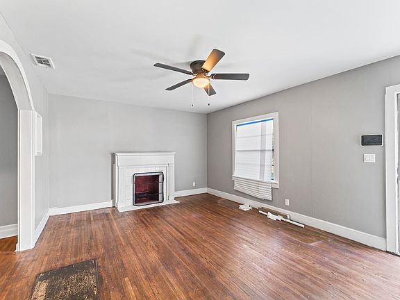 3rd image of 4645 Avenue U